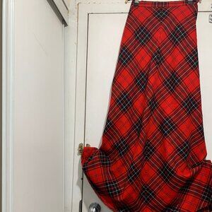 VINTAGE MADE IN CANADA HIGHLAND QUEEN MAXI PLAID WOOL SKIRTS SIZE 8